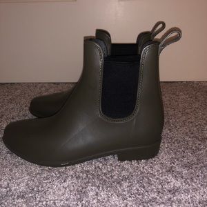 Chelsea Rain Boots- Army Green